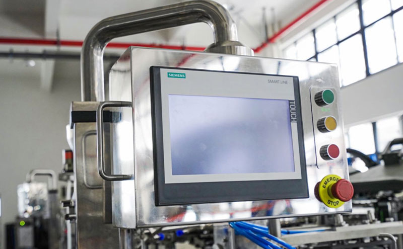 digital twin simulation of a high-speed packaging line